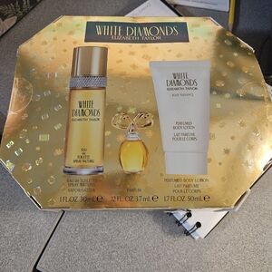 Elizabeth Taylor White Diamonds Gift Set